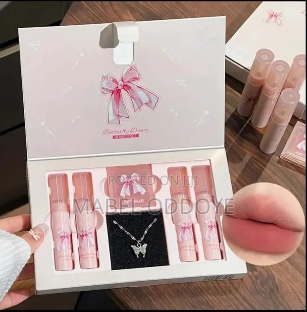Butterfly Make Up Set · Photo 1