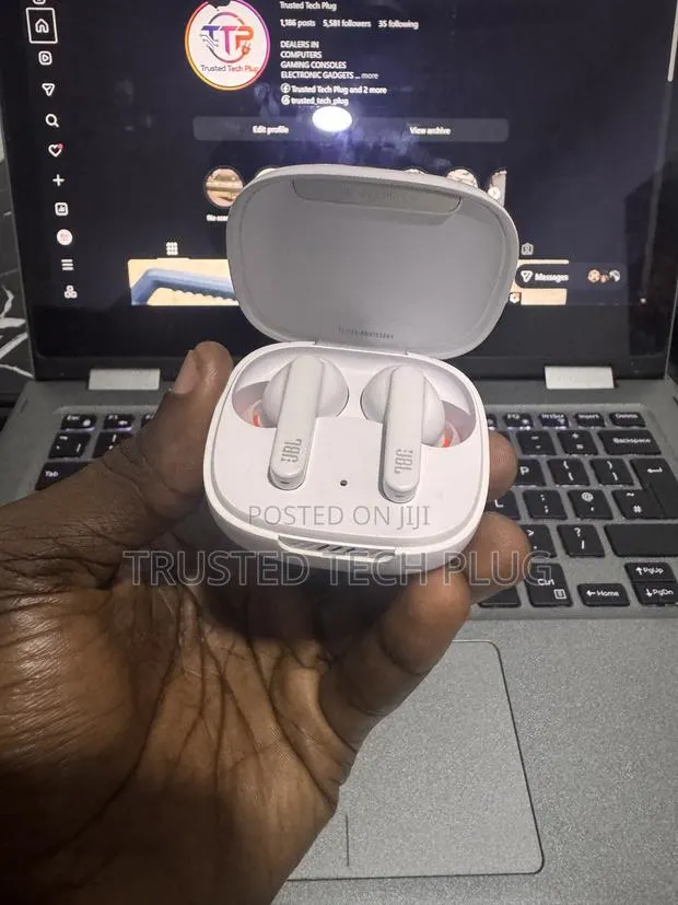 Preowned JBL Live Pro Plus Earbuds From America in Stock · Photo 1