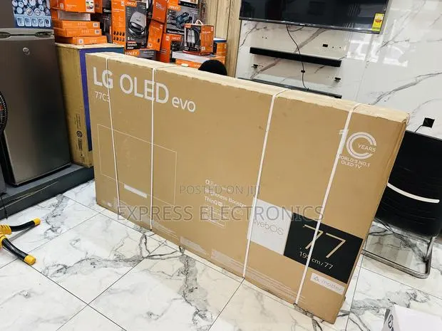 Vivid Wide Display Oled Smart Lg 77”C3 · Photo 1
