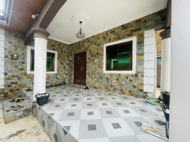 3bdrm House in Franjie Rwalty, Kasoa for sale · Photo 1