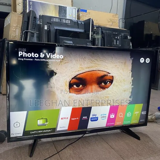 43 Lg Smart Tv ( Pixel Line ) · Photo 1