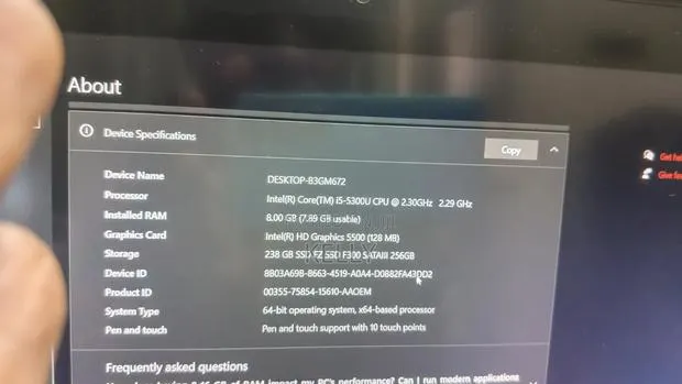 Laptop Lenovo 8GB Intel Core i5 SSD 256GB · Photo 1