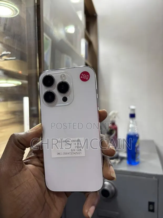 Apple iPhone 14 Pro 256 GB White · Photo 1