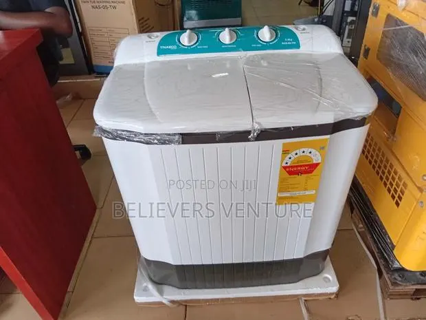 Stylish and Compact 5kg Twin Tub Washer · Photo 1