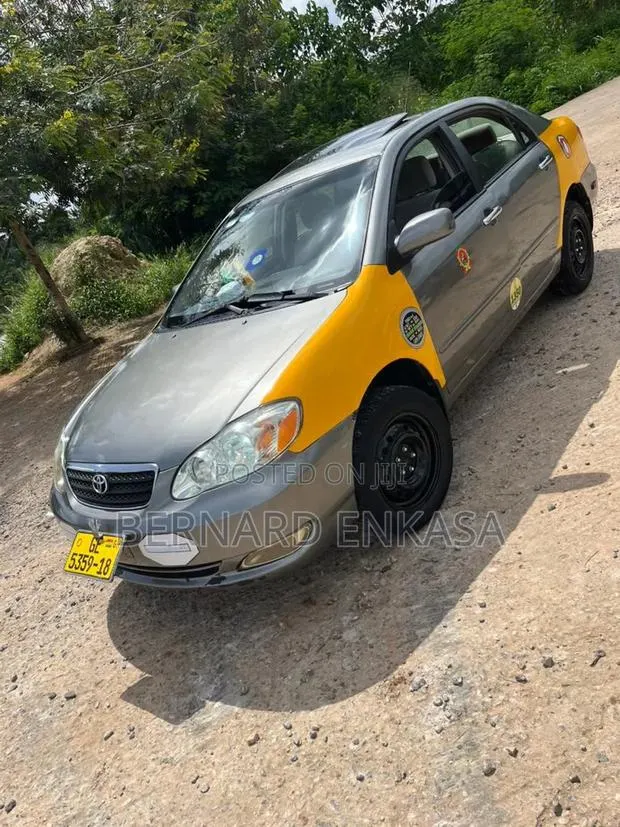 Toyota Corolla CE 2007 Silver · Photo 1