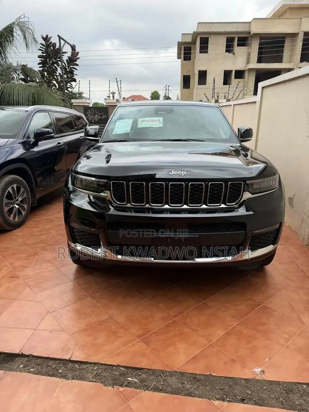 Jeep Grand Cherokee Limited 4x4 2023 Black · Photo 1