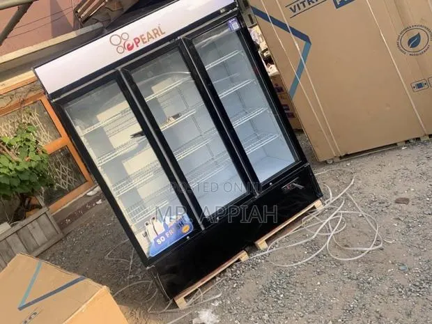 Highly Efficiently Cooling Pearl 3 Door Beverage Cooler(Glass Door) · Photo 1