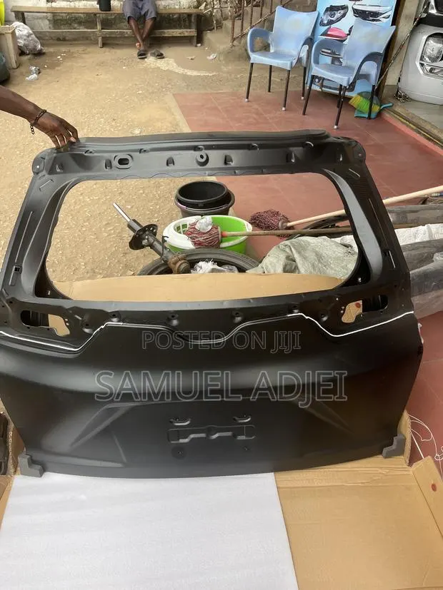 Honda CRV 2017 to 2022 Boat. · Photo 1