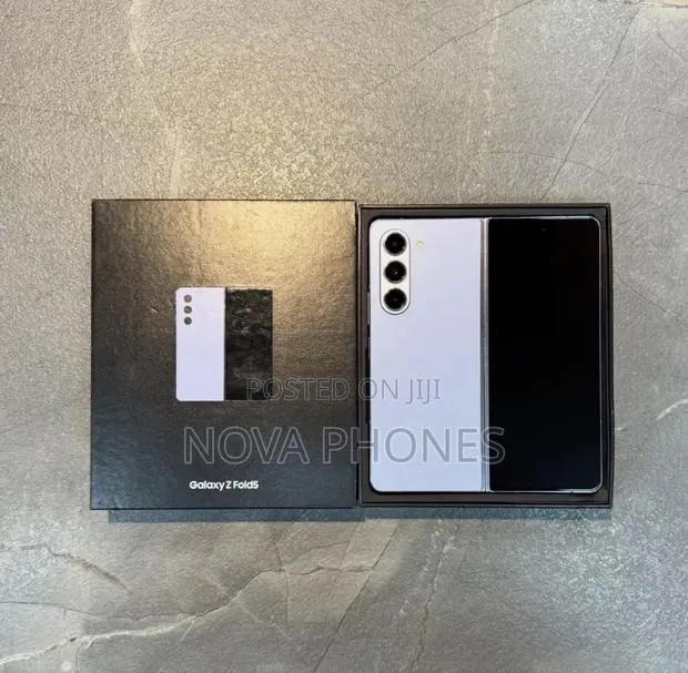 New Samsung Galaxy Z Fold 5 256 GB · Photo 1