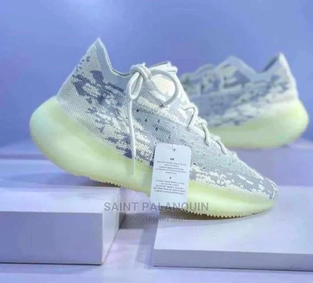 Adidas Alien · Photo 1
