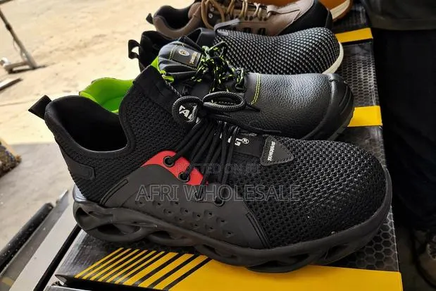 Safety Boot Sneakers Shoes Steel Toe · Photo 1