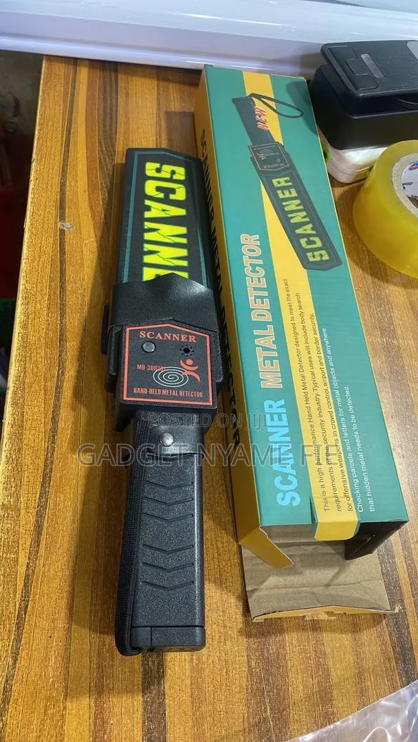 Handheld Battery Operated Security Scanner - Scanner · Photo 1