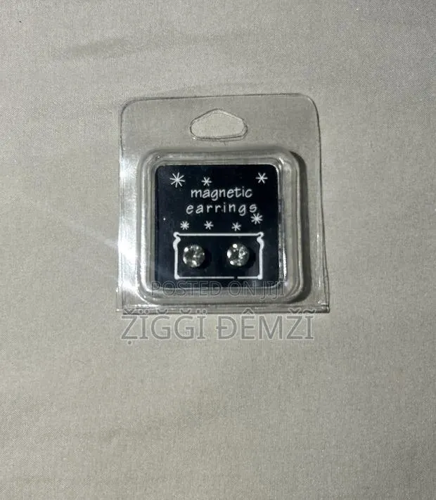 Magnetic Earring · Photo 1