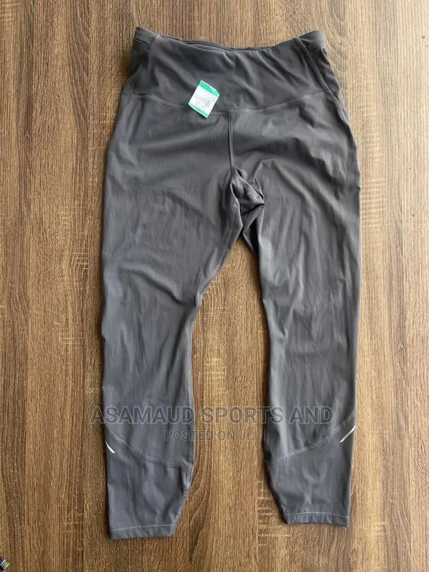 Original Training Strech at Cool Price · Photo 1