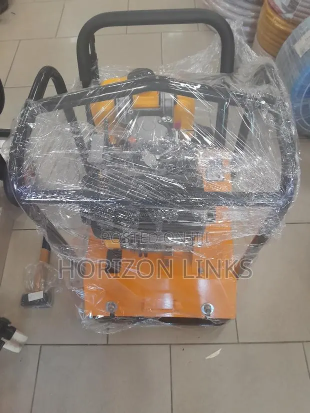 NRG Plat Compactor 75kg · Photo 2