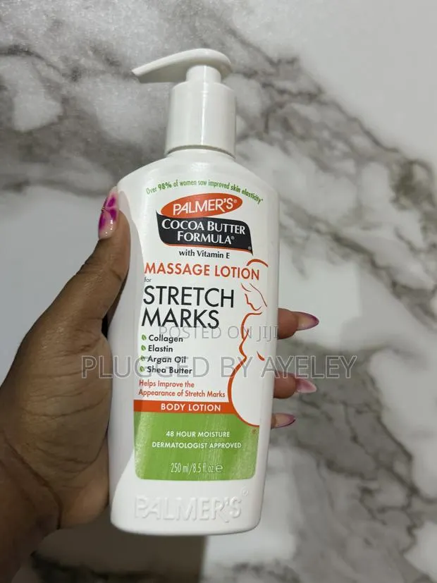 Cocoa Butter Formula Stretch Marks Lotion · Photo 1