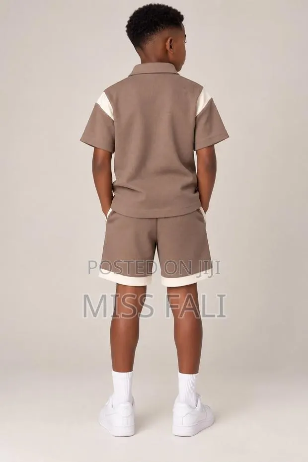 Mocha Varsity Set. 11-12Years · Photo 2