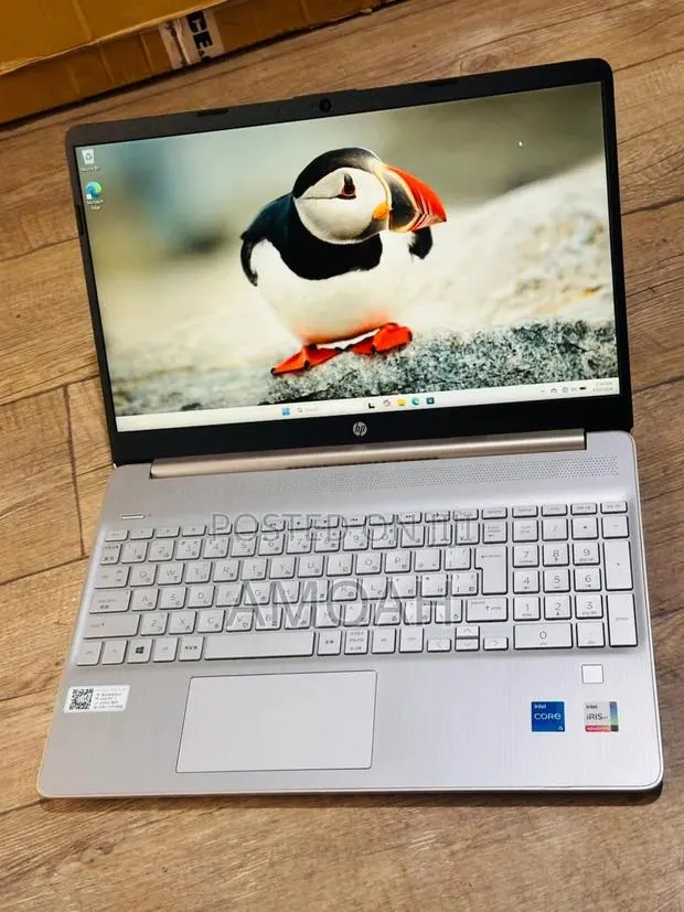 New Laptop HP 15s 8GB Intel Core i5 SSD 256GB · Photo 1