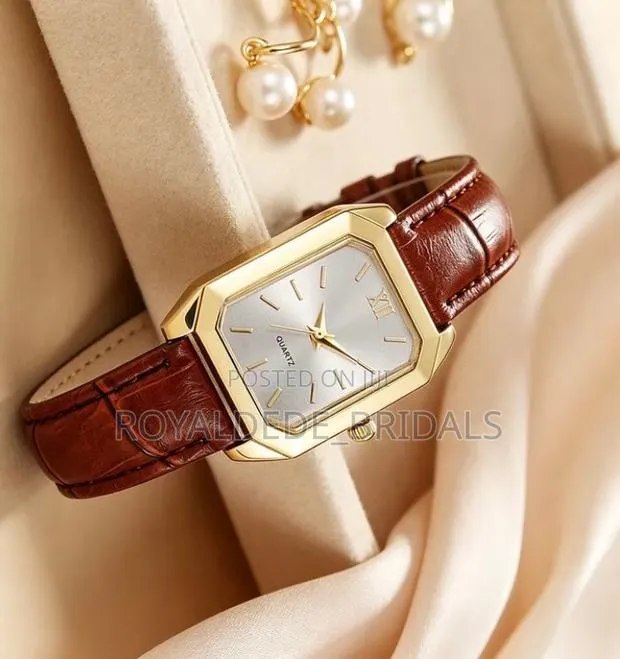 Ladies Leather Watches · Photo 1