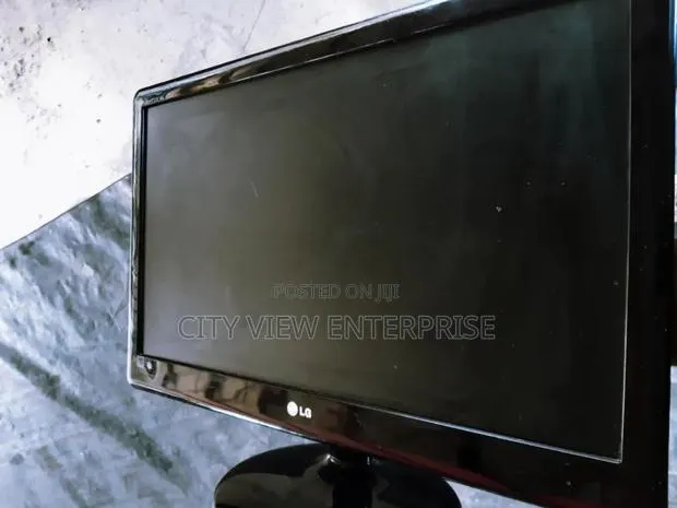 Lg 23 Inch Monitor · Photo 1