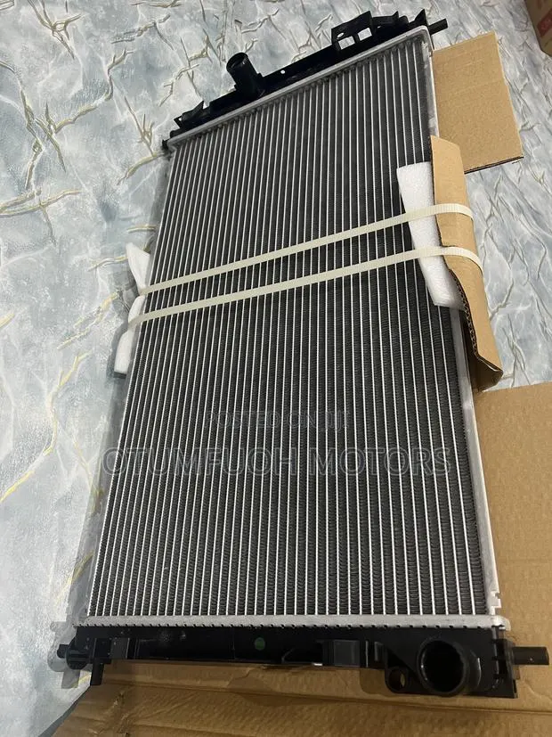 Dodge Caliber Radiator (Water Tank) · Photo 1