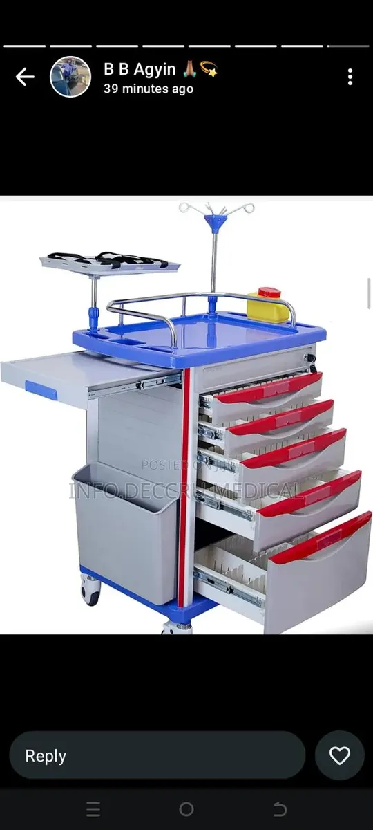 Emergency Trolley or Crash Cart · Photo 1