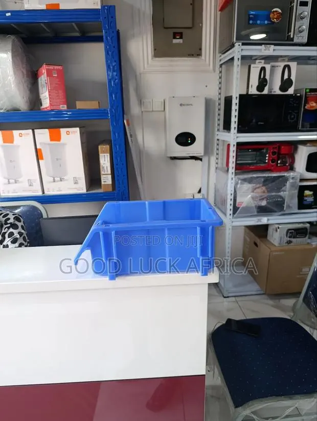 Tool Box / Storage Bins With Pillars L400mm X W255mm X H155mm · Photo 1