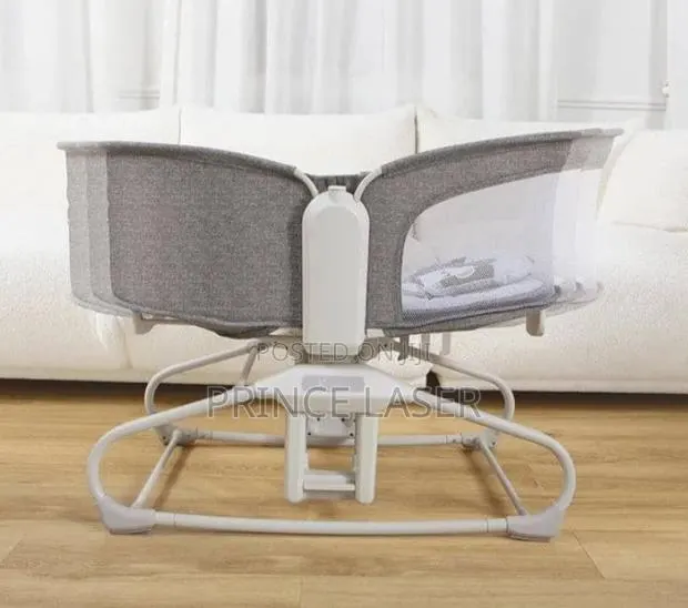 Foldable Babies Cot · Photo 1