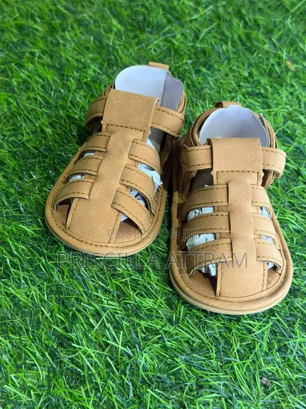 Baby Sandals · Photo 1