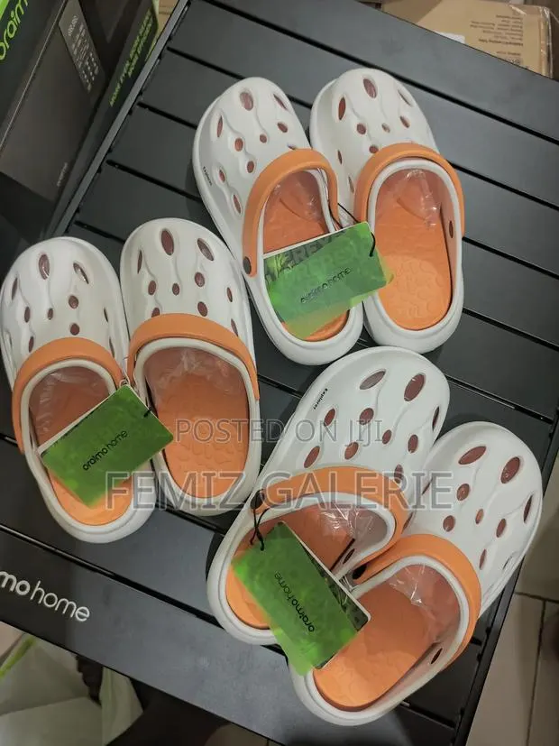 Oraimo Guardwalk Cloud-Soft Thick Sole Holes Shoes · Photo 1