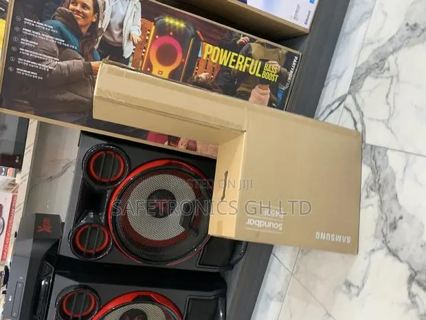 Available Bluetooth Samsung 2.1ch B450f Electric 2.1ch Soundbar · Photo 1