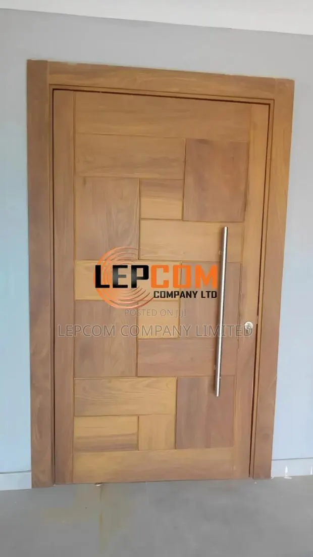 Wooden Doors · Photo 1