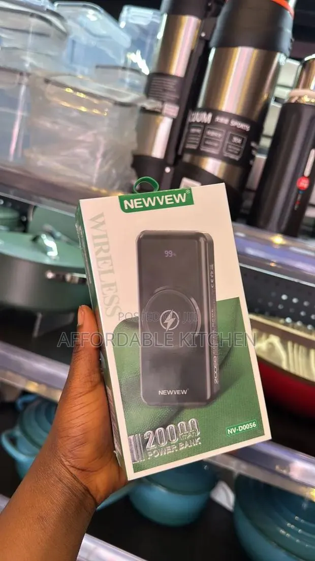 2000mah Magnetic Wireless Powerbank · Photo 1