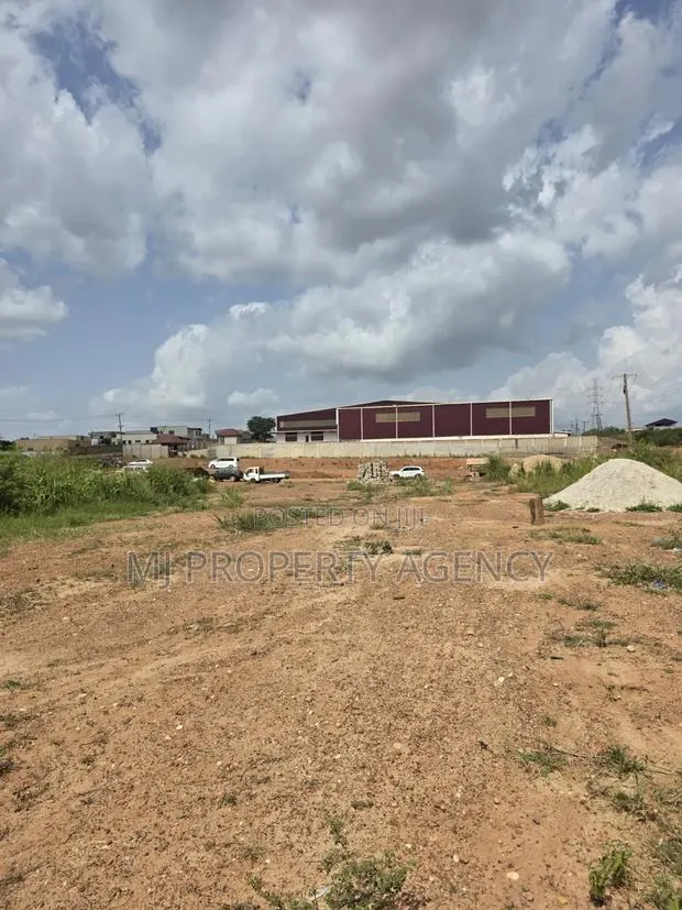3 Roadside Land at Kotwi for Rent · Photo 2