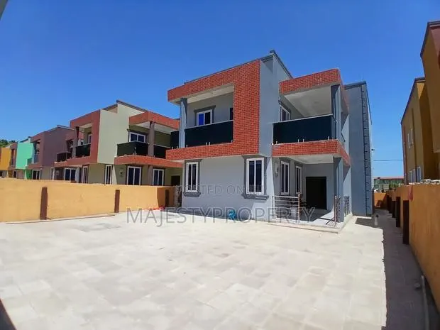 4bdrm Duplex in Shell Signboard, Spintex for rent · Photo 1