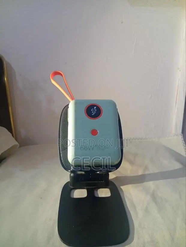 Robust Power Bank · Photo 1