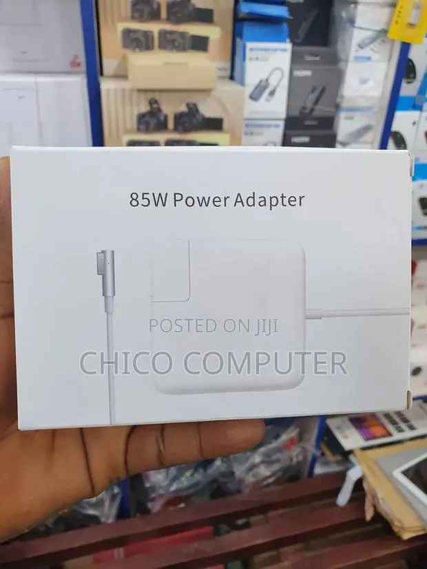 Pro Macbook Chargers 85w · Photo 1