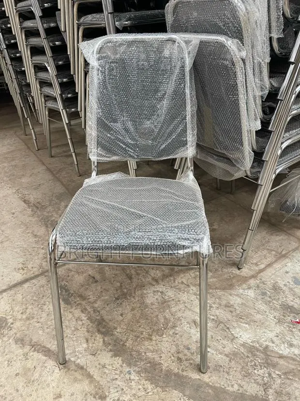 Quality Chairs for Conference/ Dining or Churches · Photo 1