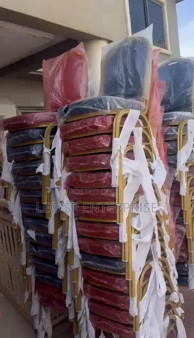 Banquet Chairs for Sale · Photo 1