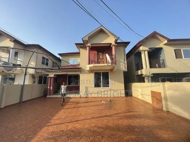 4bdrm House in Ashomang Estate for rent · Photo 1