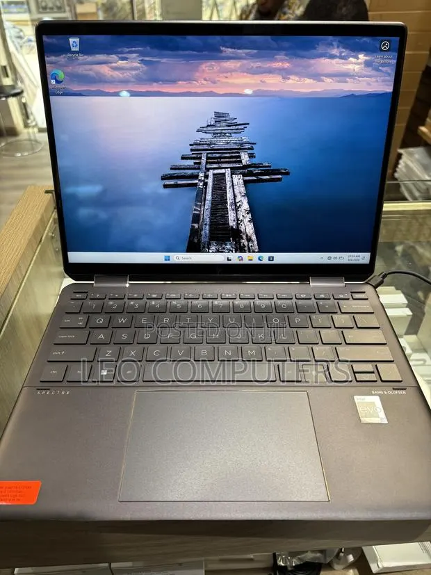 Laptop HP Spectre 14 16GB Intel Core i7 SSD 512GB · Photo 1