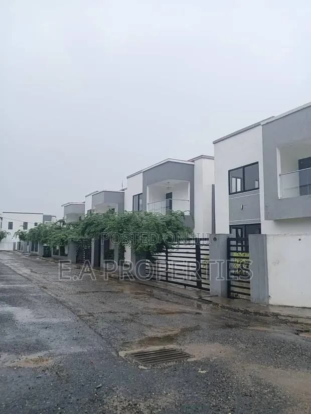 2bdrm House in E A Properties, Ghana Flag for sale · Photo 1