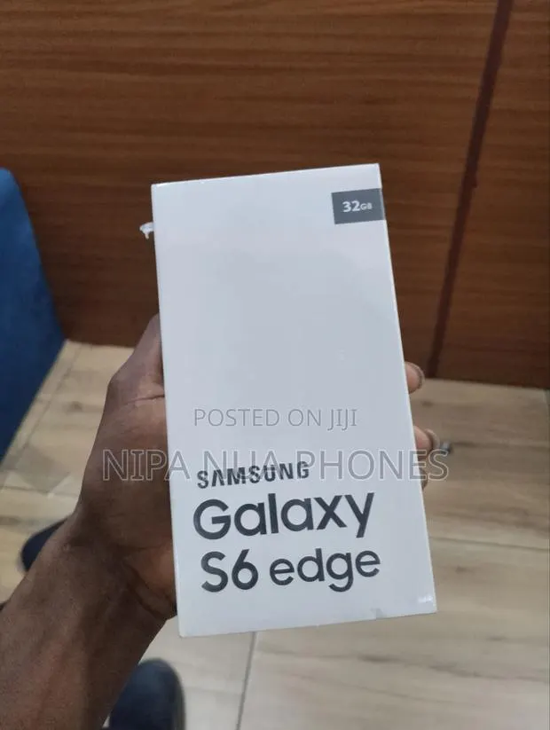 New Samsung Galaxy S6 edge 32 GB Black · Photo 1