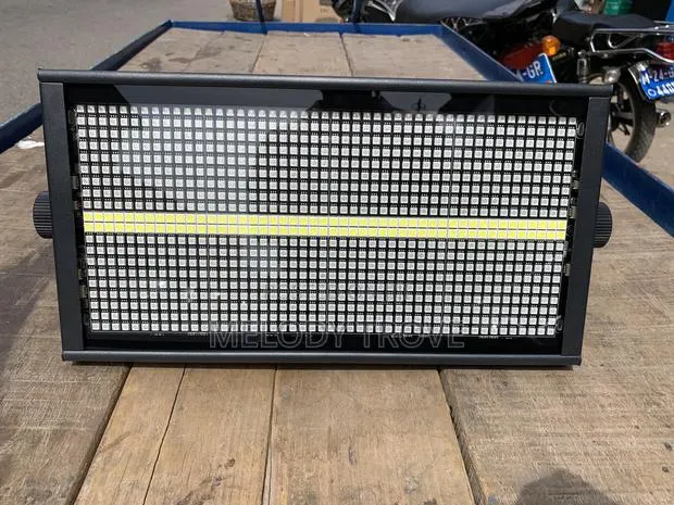 8+8 Led RGB Strobe Light · Photo 2