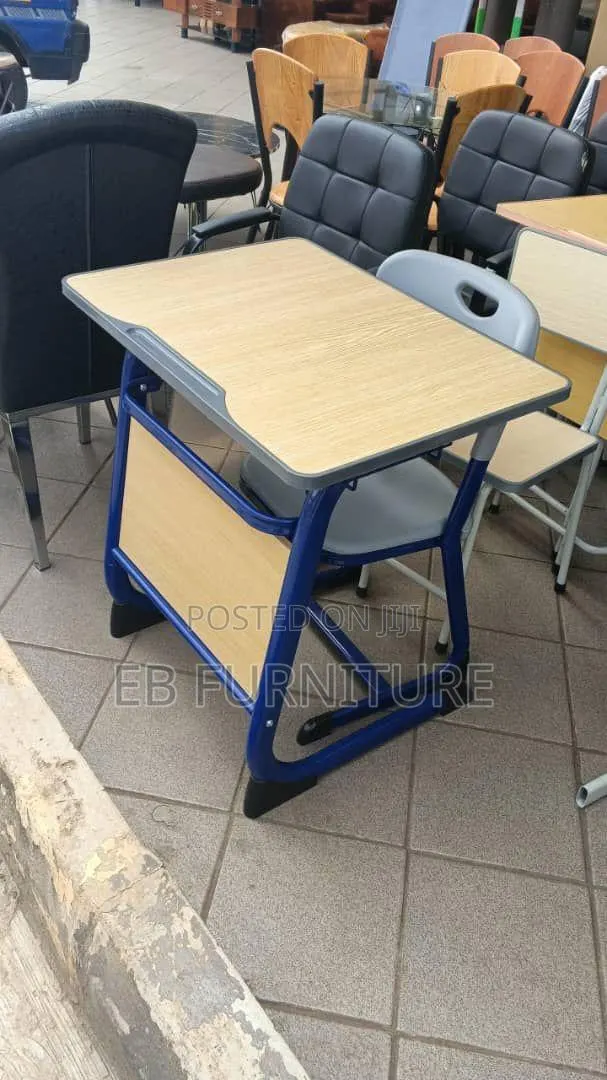 Study Table and Chair for Adults · Photo 1