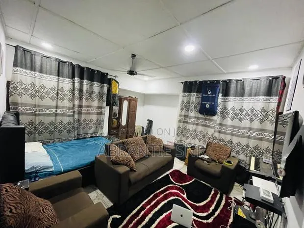 5 Set Luxury Sofa · Photo 1