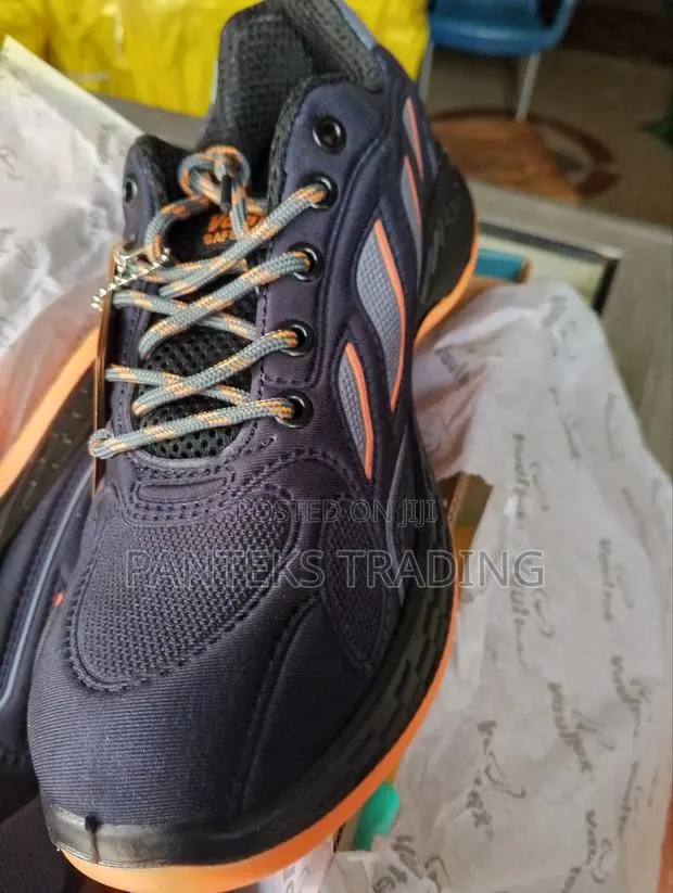 Vaultex Safety Boot · Photo 1