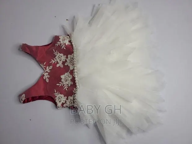 Girls Red Occasion Dress · Photo 1