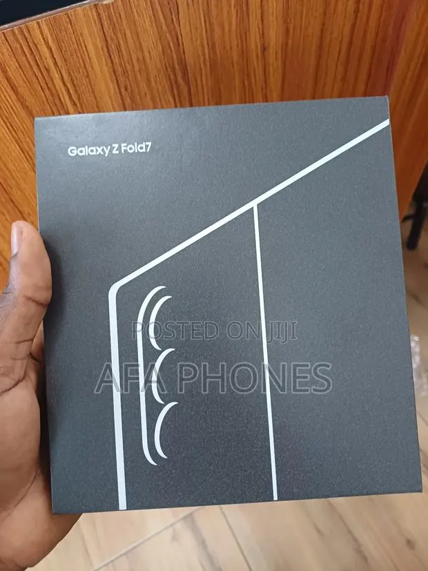 New Samsung Galaxy Z Fold7 256 GB Black · Photo 1