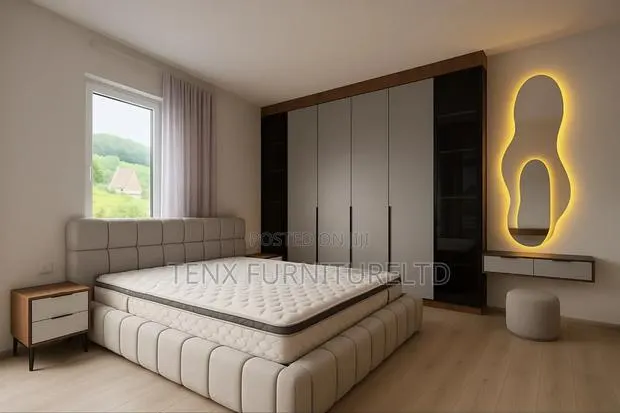 Bedroom Set(Closed Wardrobe Doors) · Photo 1